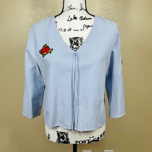 La sorella Blue top striped V-neckline Bell sleeve with butterflies patch size L - Picture 6 of 13